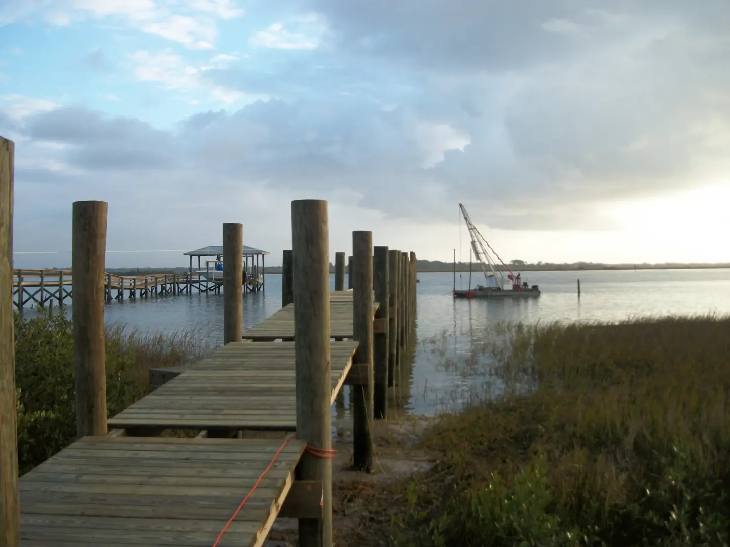 Maritime dock installation