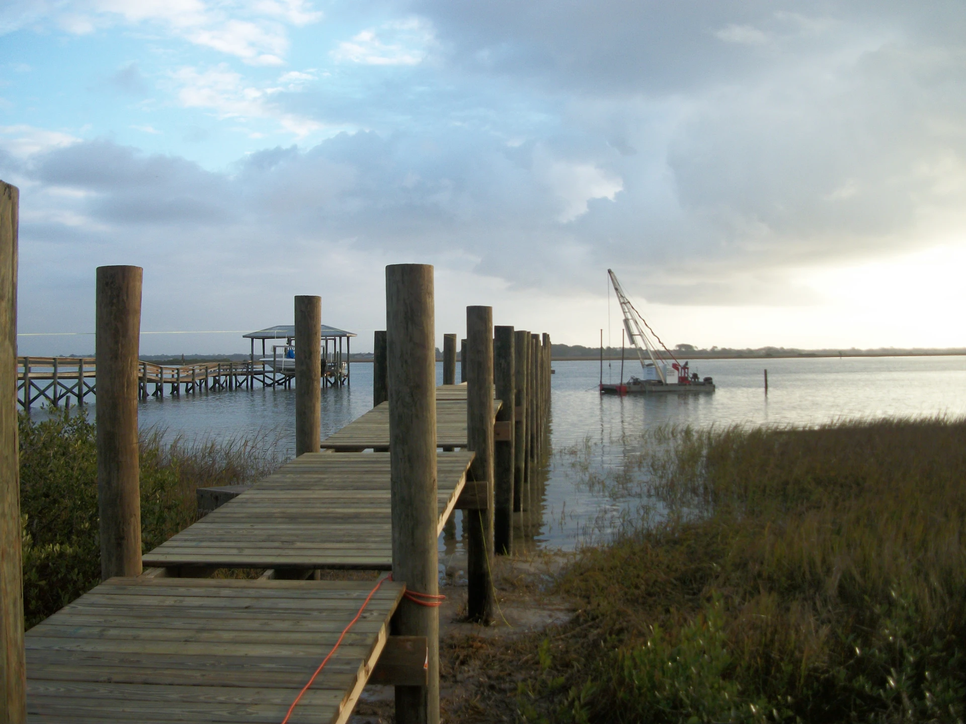 Maritime dock installation