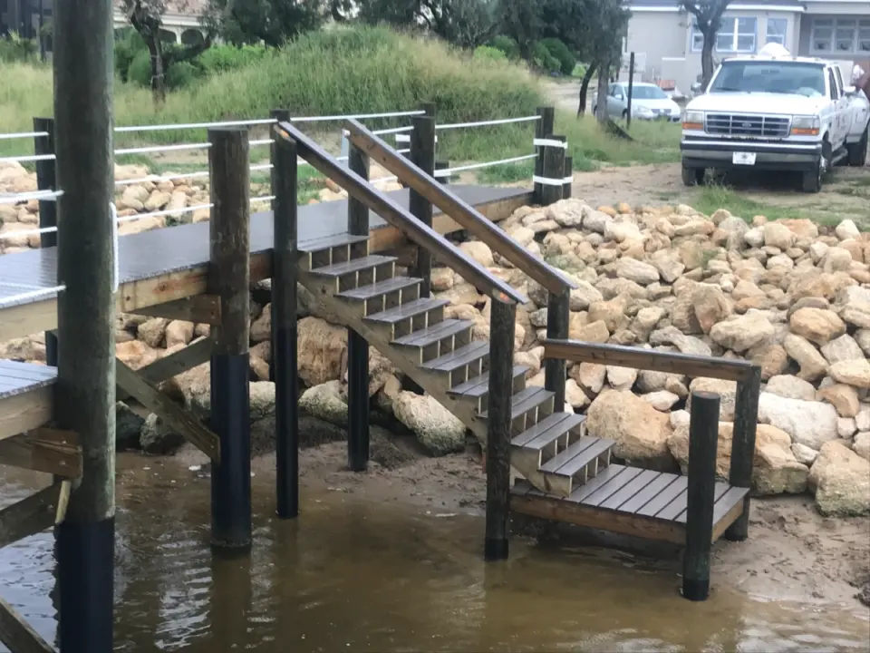 Maritime dune walkover